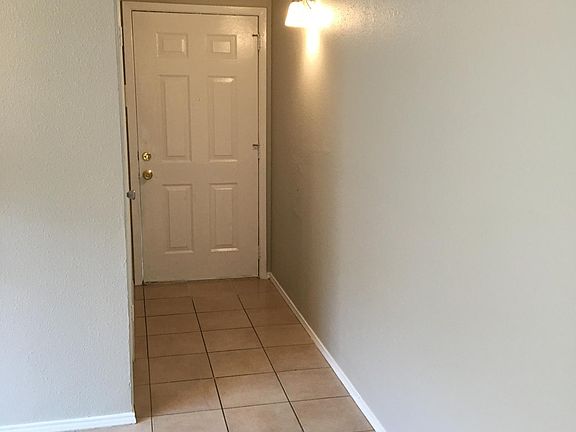 5th image of 5111 Beaverhill Dr
