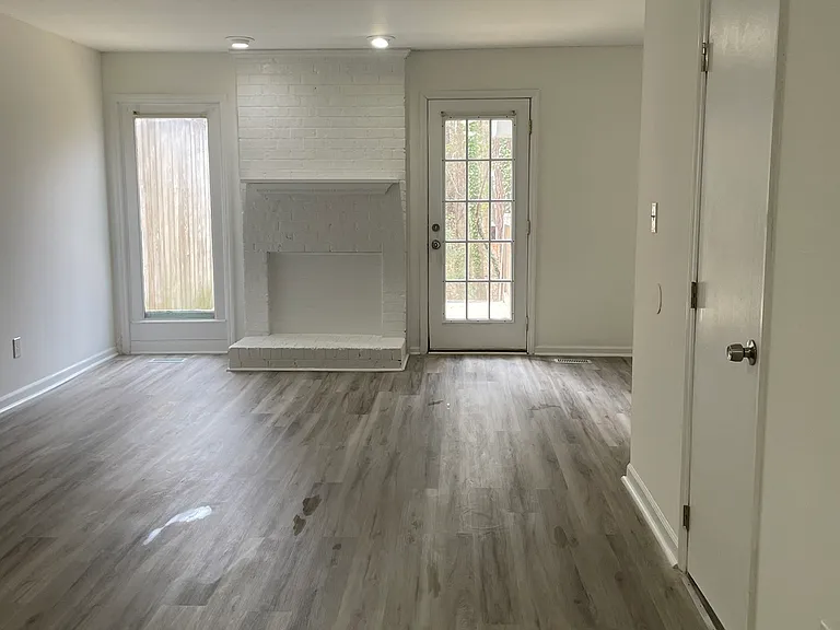 6909 Glendower Rd #B — Photo 6