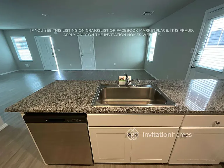 126 Pasadena Pl — Photo 5