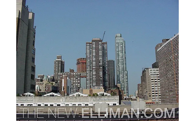 Rented by Douglas Elliman | media 14