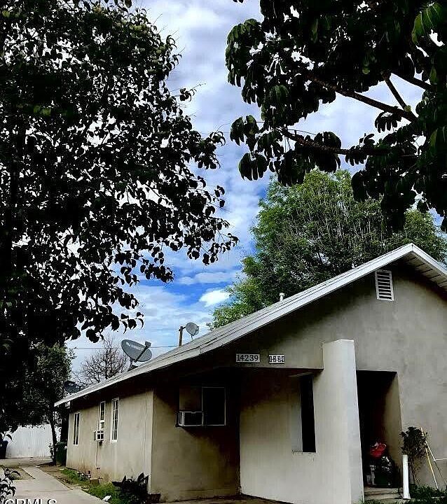 1st image of 14239 Delano St