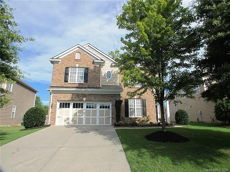 10131 Alvarado Way — Photo 1