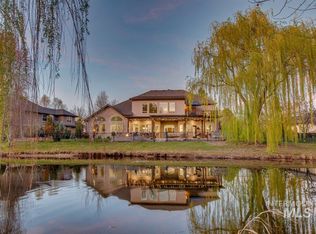 1013 E Rivers End Dr, Eagle, ID 83616