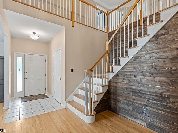 2nd image of 5 Clark Ct