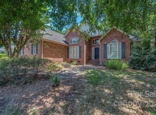 1818 Chesterfield Dr, Belmont, NC 28012