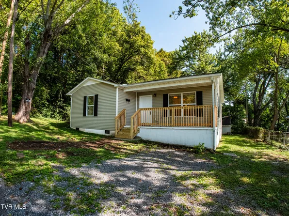 410 N Armstrong St, Rogersville, TN 37857