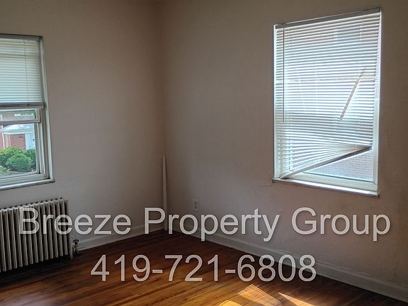 5th image of 2435 Perth St