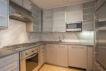 Rented by R New York