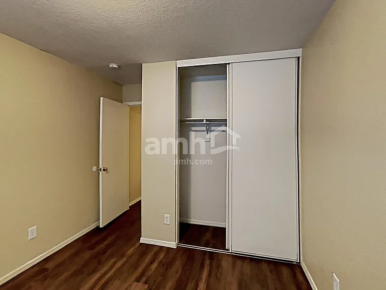242 S Valle Verde — Photo 14