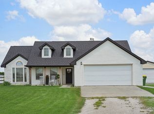 140 Ladonna Ct, Decatur, TX 76234