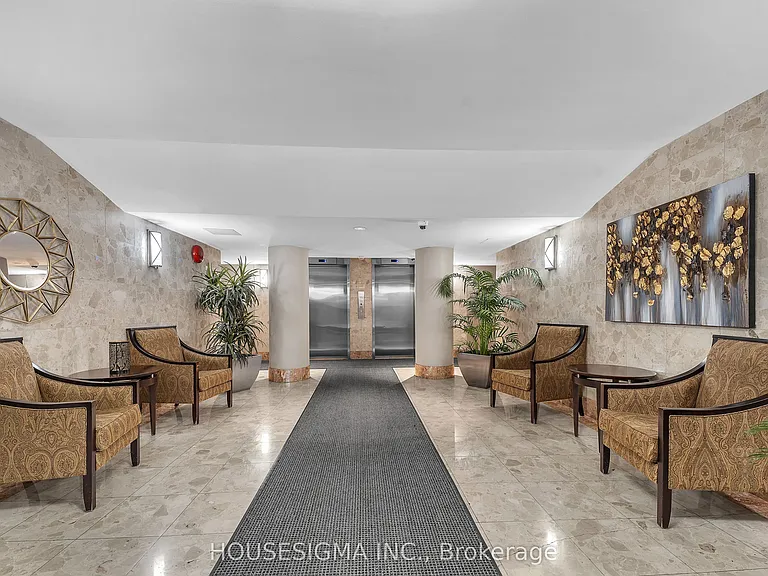 7 Picton St #601 — Photo 2