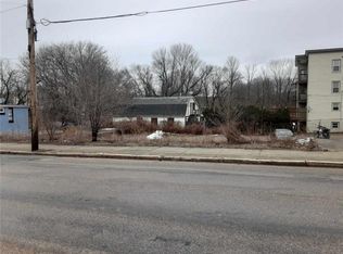 685 Wood Ave, Woonsocket, RI 02895