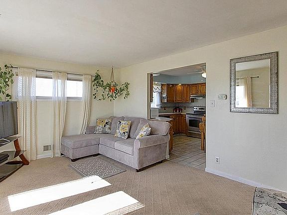 4th image of 7009 Galapago St