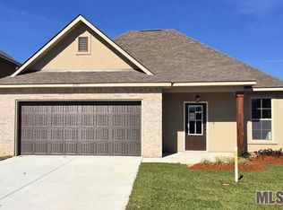 8737 Hackberry Ridge Ave, Zachary, LA 70791