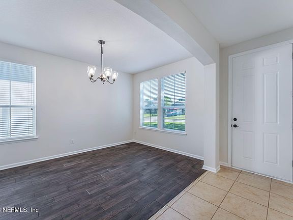 5th image of 509 CEDAR ARBOR Court