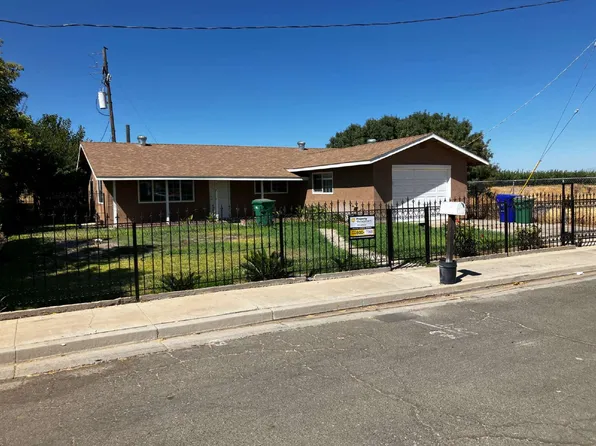 9538 North Ave, Planada, CA 95365