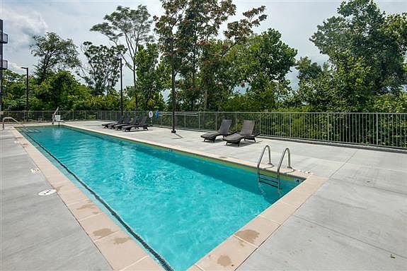 4th image of 400 Herron Dr APT 114