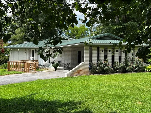 208 Kentucky Dr NE, Calhoun, GA 30701