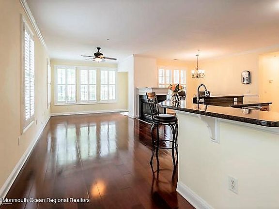 5th image of 2 Skimmer Ln