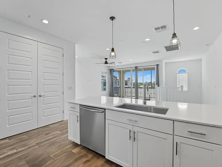 4016 E Brisa Dr — Photo 6