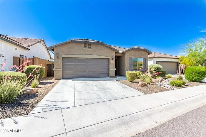 3 bed, 2.0 bath, 1504 sqft, $2,250 — Photo 3
