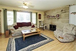 3rd image of 5096 N Dr S