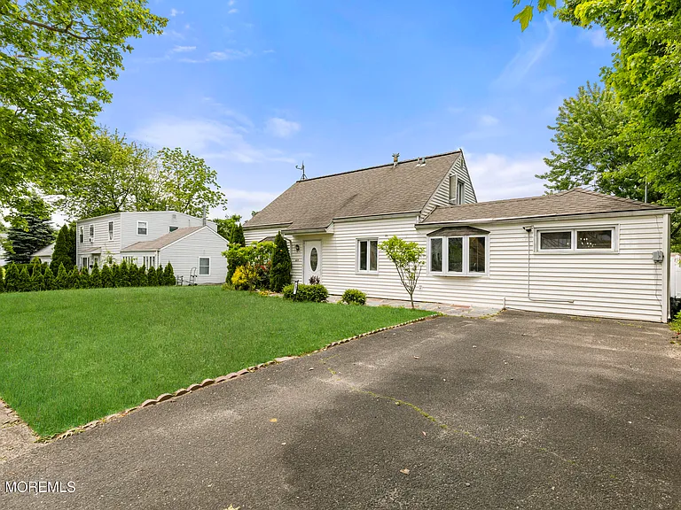 297 Highland Ave — Photo 32