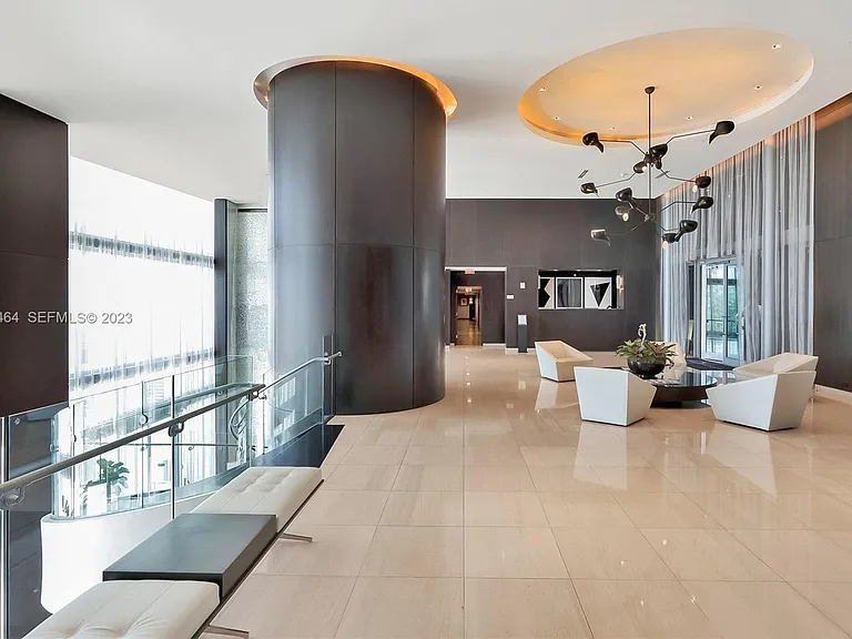 900 Biscayne Blvd #Penthouse 6205 — Photo 28