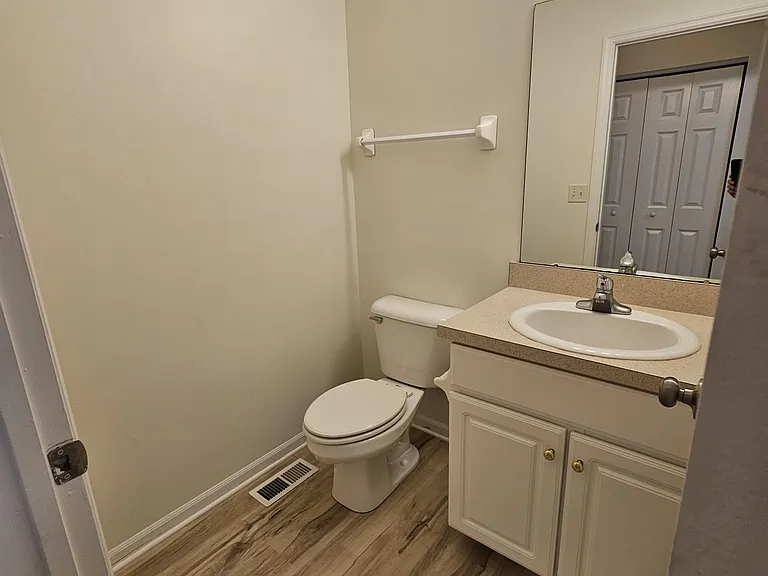 126 Wagnalls Ct — Photo 8
