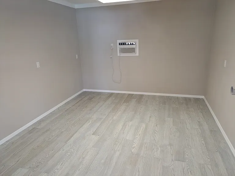 7308 E Latham St — Photo 14