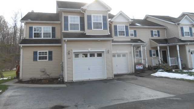 1st image of 149 Pinebrook Dr #149