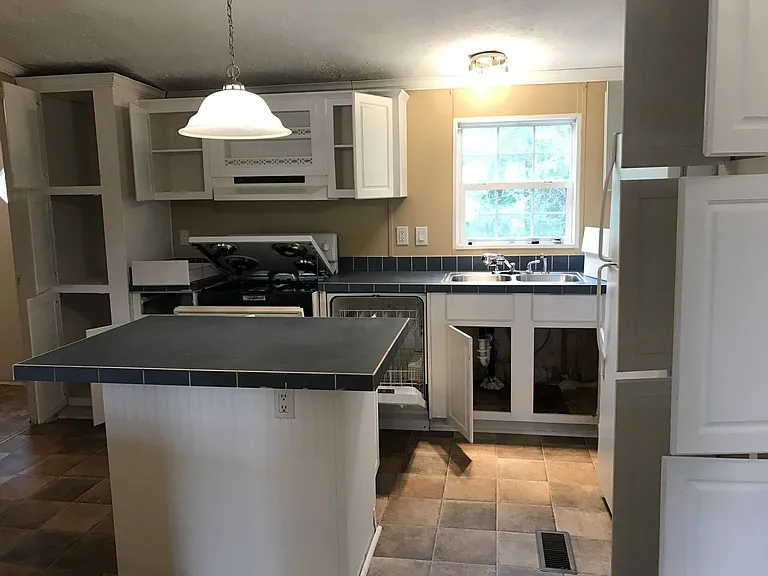 5066 Keyser Mill Rd — Photo 4