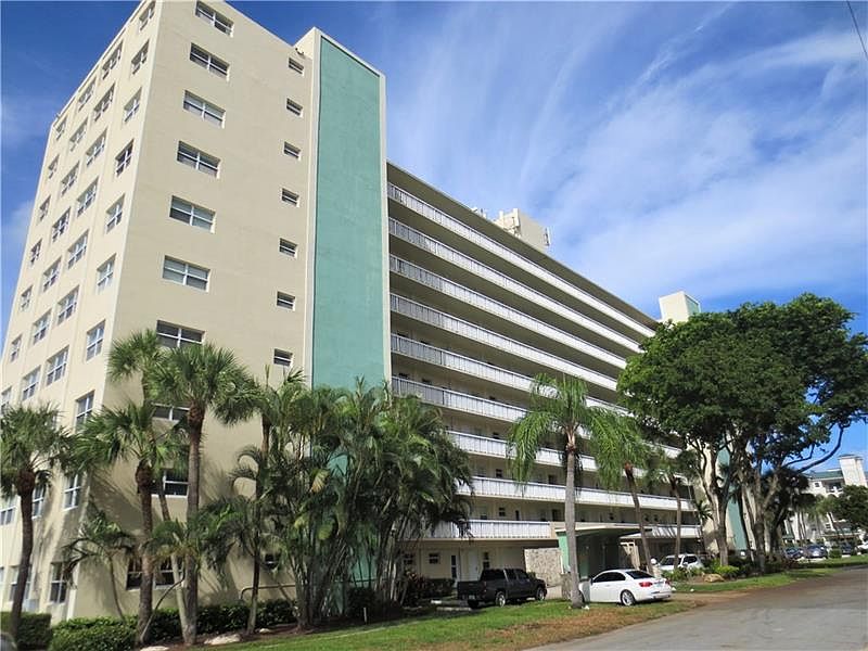 1st image of 2555 NE 11th St APT 503