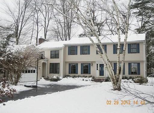 2nd image of 18 Osceola Ln