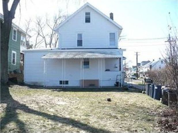 2nd image of 2901 East Ave
