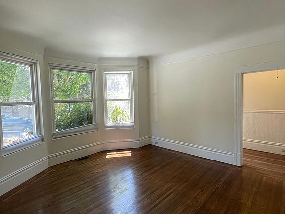 4th image of 4000 22nd St