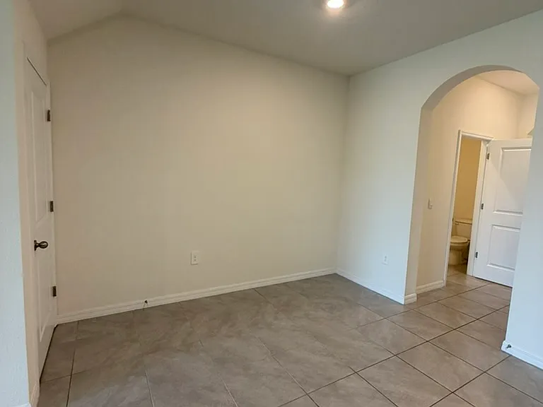 8920 Milestone Dr — Photo 7