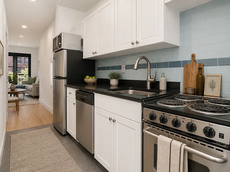 213 E 37th St #2C — Photo 4
