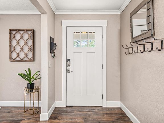 4th image of 1517 Pomeroy Place