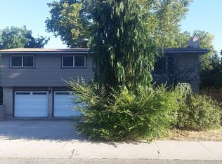 8321 W Crestwood Dr, Boise, ID 83704