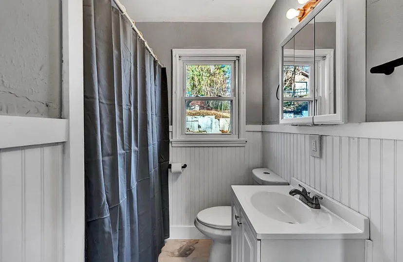 2 bed, 1000 sqft, $1,700 — Photo 3