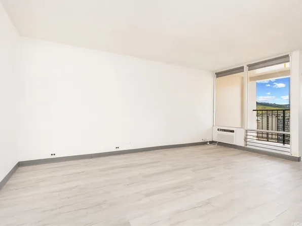 747 Amana St APT 1607, Honolulu, HI 96814