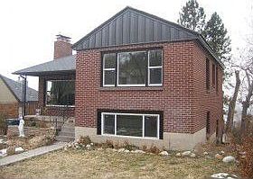 2nd image of 604 De Soto St