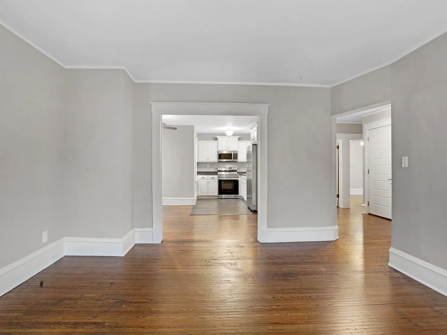 1118 W Church St — Photo 4