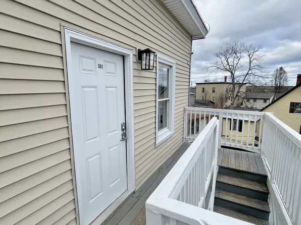 50 Pike St #301, Biddeford, ME 04005