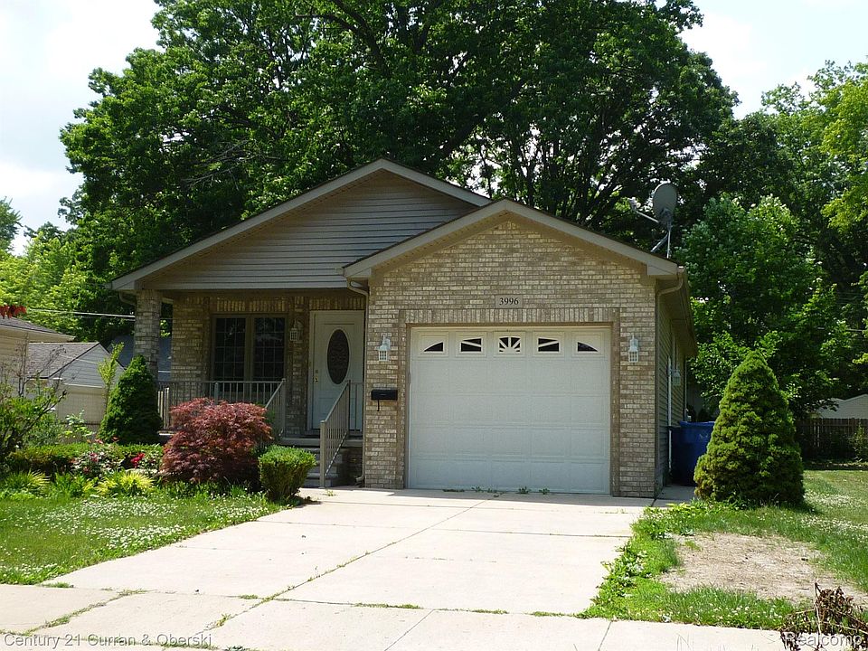 1st image of 3996 Ziegler St
