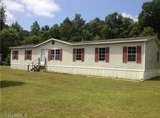 312 Grove Ct, Thomasville, NC 27360