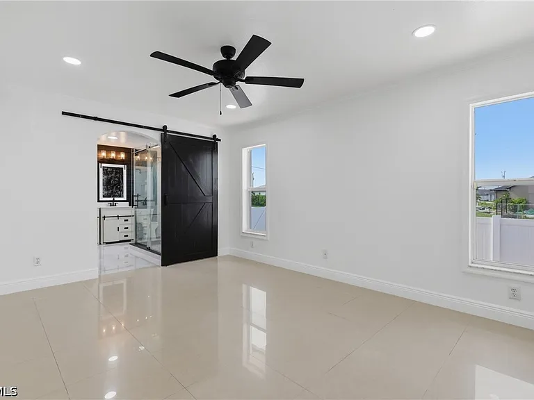 3016 SW 6th Pl — Photo 16