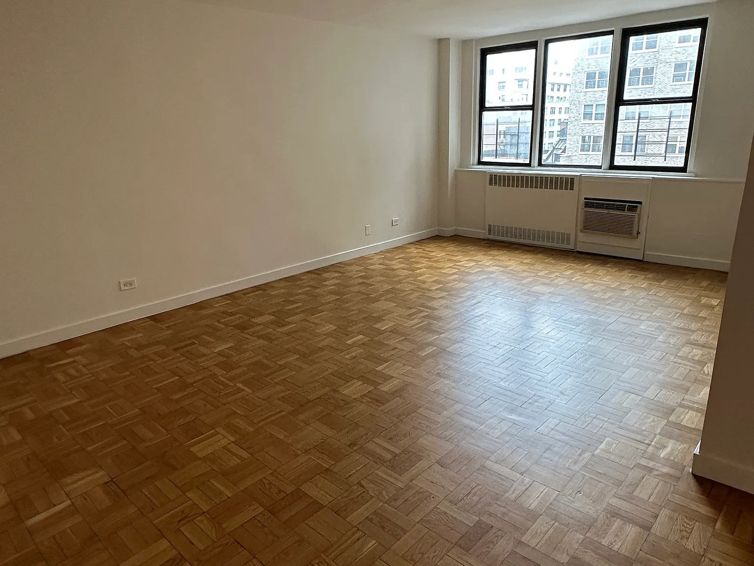 435 East 79th Street — Photo 1