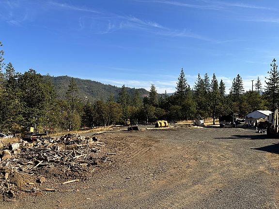 5th image of 553 Hudspeth Ln